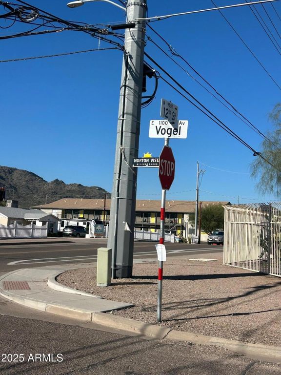 1213 E VOGEL Avenue 3, Phoenix, AZ 85020 — photo 3