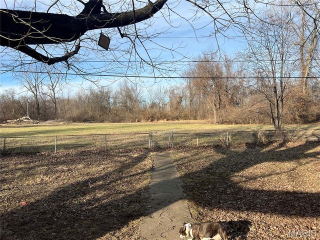 2605 Angela Drive, Granite City, IL 62040