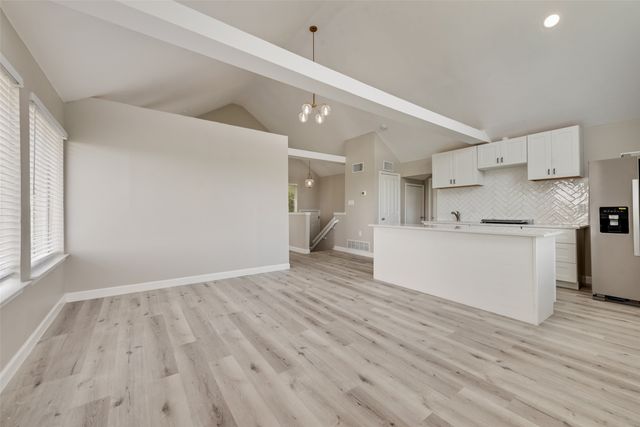 1803 Old Oak, Arlington, TX 76012