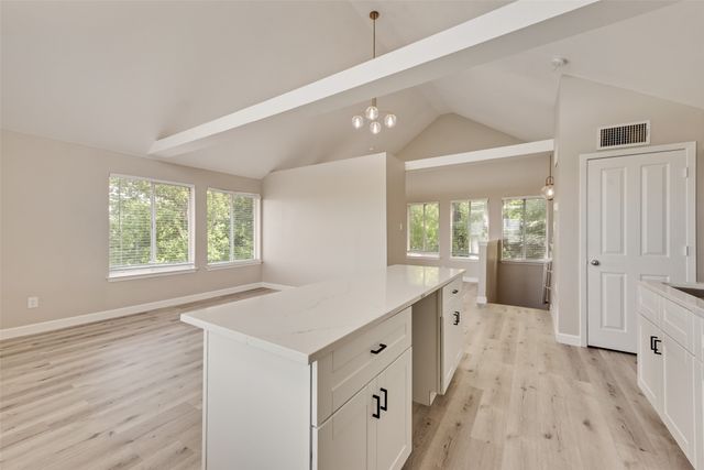 1803 Old Oak, Arlington, TX 76012