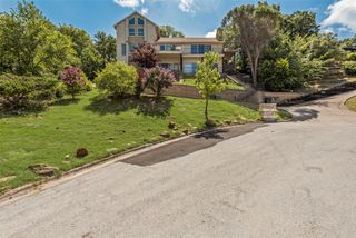 1803 Old Oak, Arlington, TX 76012