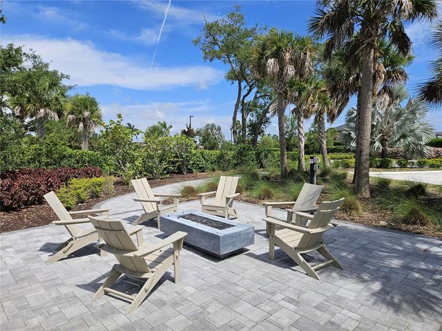15285 SHADY PALMS LANE, Nokomis, FL 34275