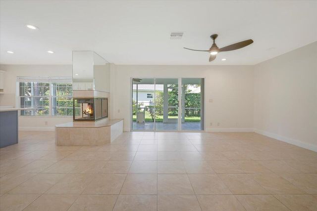 1040 WILD CHERRY Lane, Wellington, FL 33414