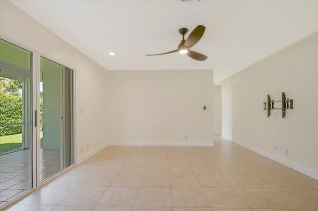 1040 WILD CHERRY Lane, Wellington, FL 33414
