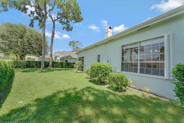 1040 WILD CHERRY Lane, Wellington, FL 33414