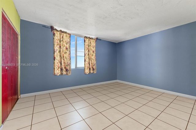 314 NE 142 Street 16C, Miami, FL 33161