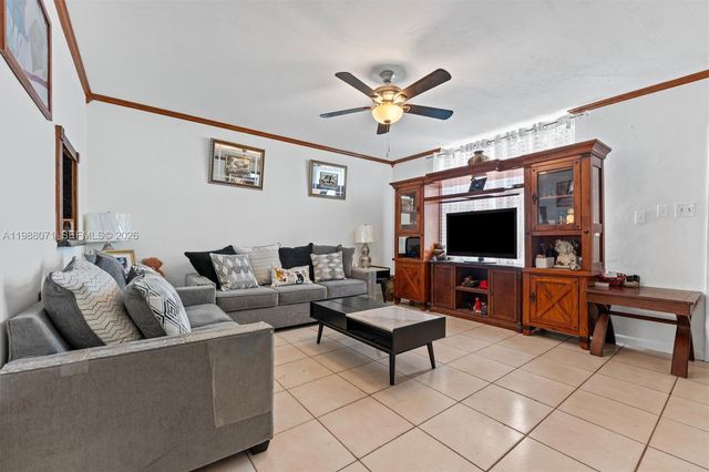 314 NE 142 Street 16C, Miami, FL 33161