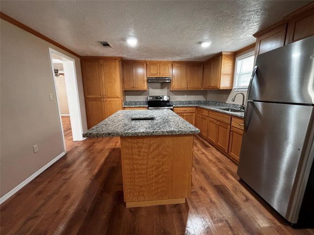 1677 Us Highway 190 Highway E, Huntsville, TX 77340