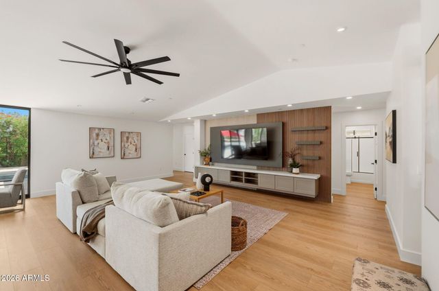 8379 E SAN SALVADOR Drive, Scottsdale, AZ 85258