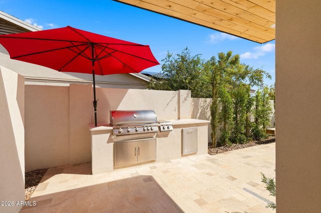8379 E SAN SALVADOR Drive, Scottsdale, AZ 85258