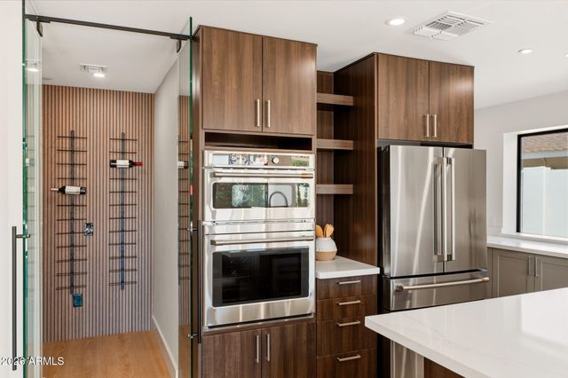 8379 E SAN SALVADOR Drive, Scottsdale, AZ 85258