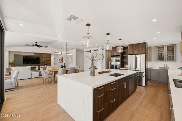 8379 E SAN SALVADOR Drive, Scottsdale, AZ 85258