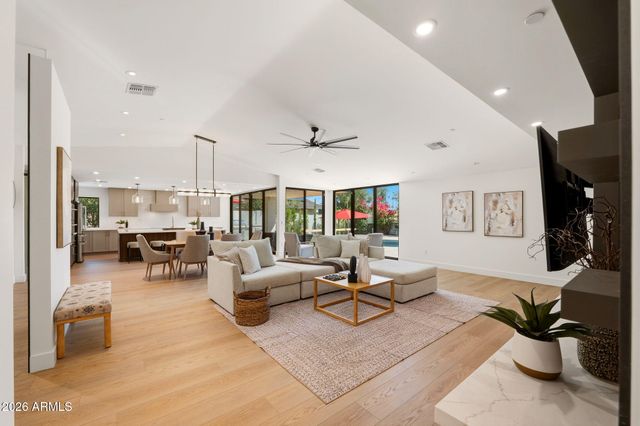 8379 E SAN SALVADOR Drive, Scottsdale, AZ 85258