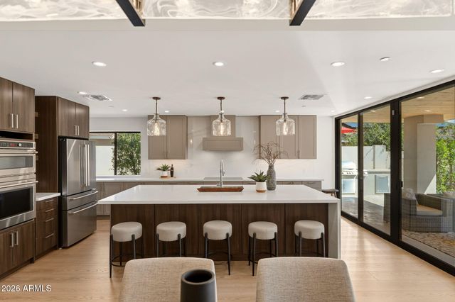 8379 E SAN SALVADOR Drive, Scottsdale, AZ 85258
