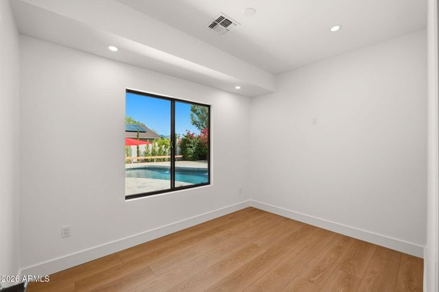 8379 E SAN SALVADOR Drive, Scottsdale, AZ 85258