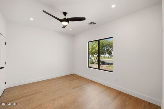 8379 E SAN SALVADOR Drive, Scottsdale, AZ 85258