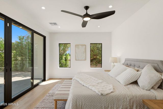 8379 E SAN SALVADOR Drive, Scottsdale, AZ 85258