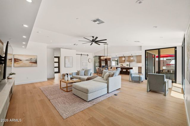 8379 E SAN SALVADOR Drive, Scottsdale, AZ 85258