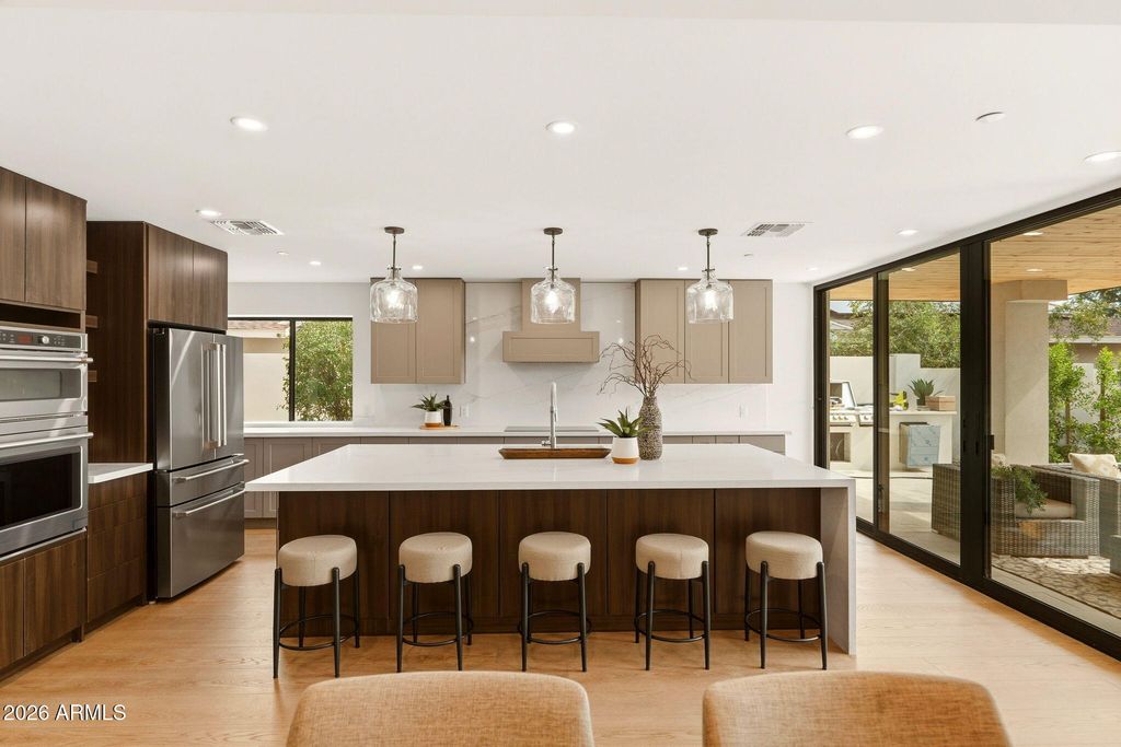 8379 E SAN SALVADOR Drive, Scottsdale, AZ 85258 — photo 2
