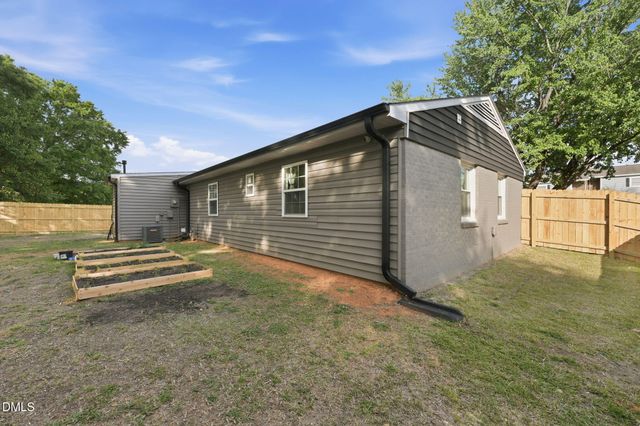 1230 Melrose Drive, Burlington, NC 27217