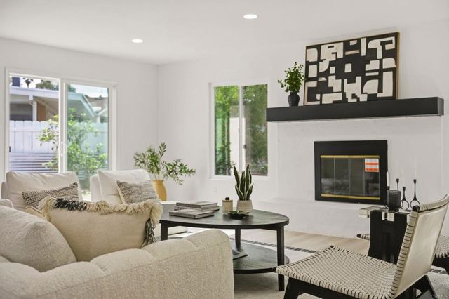 9367 De Camp Dr, La Mesa, CA 91942