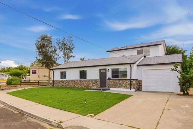 9367 De Camp Dr, La Mesa, CA 91942