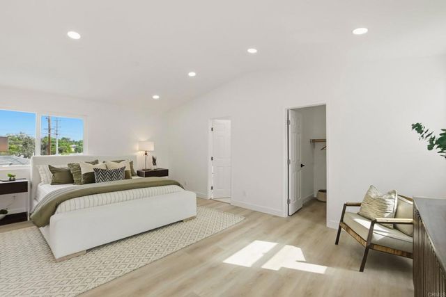 9367 De Camp Dr, La Mesa, CA 91942