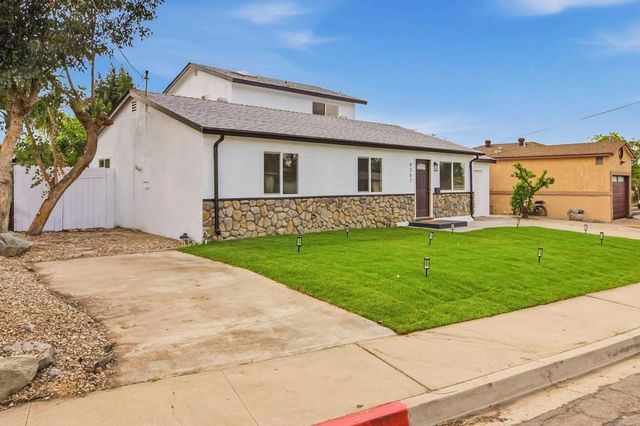 9367 De Camp Dr, La Mesa, CA 91942