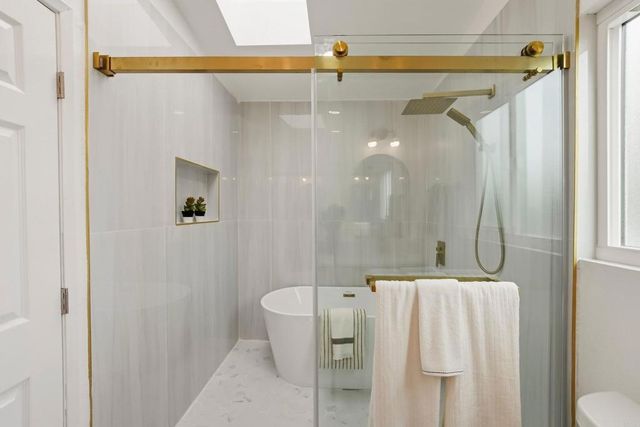 9367 De Camp Dr, La Mesa, CA 91942