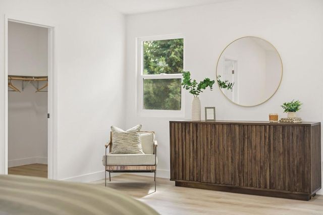 9367 De Camp Dr, La Mesa, CA 91942