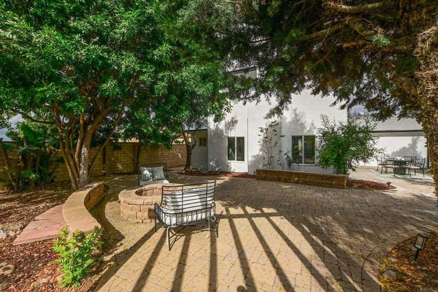 9367 De Camp Dr, La Mesa, CA 91942