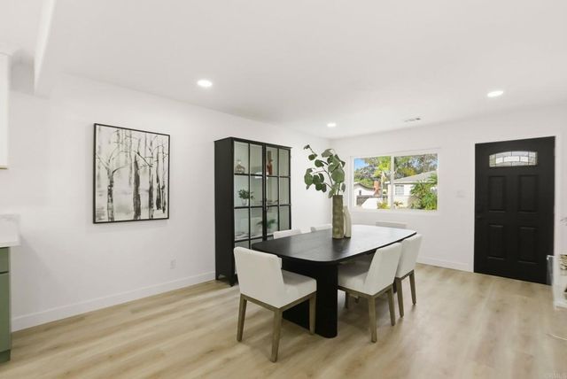 9367 De Camp Dr, La Mesa, CA 91942