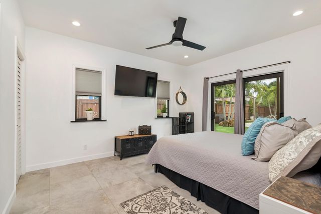 127 Auburn Drive, Lake Worth Beach, FL 33460