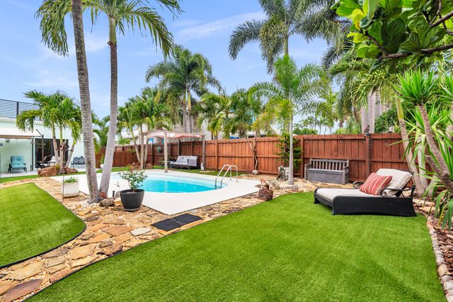 127 Auburn Drive, Lake Worth Beach, FL 33460