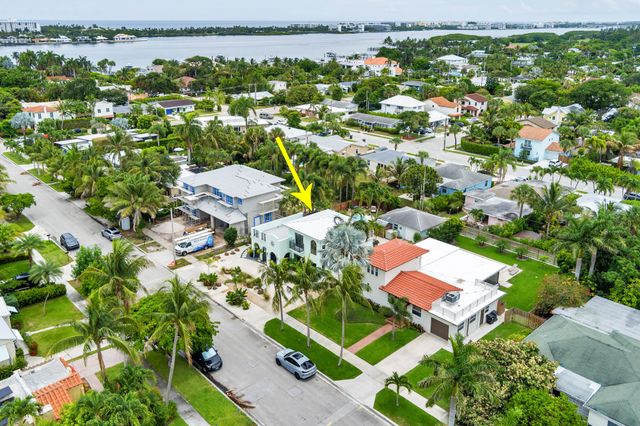 127 Auburn Drive, Lake Worth Beach, FL 33460