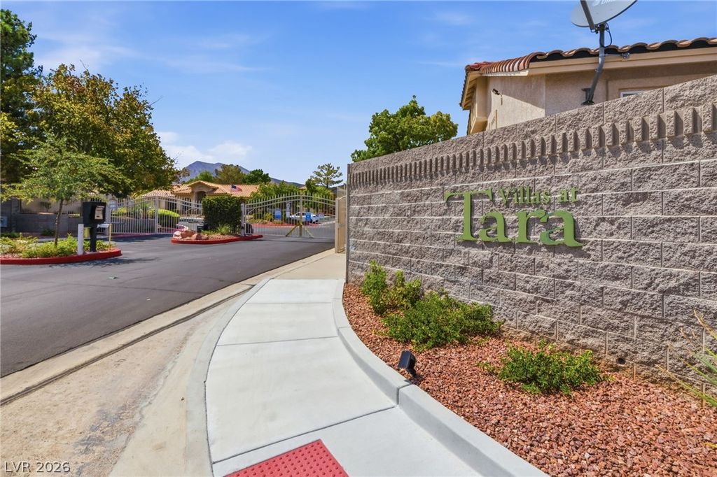 3420 Wexford Lane 104, Las Vegas, NV 89129 — photo 4