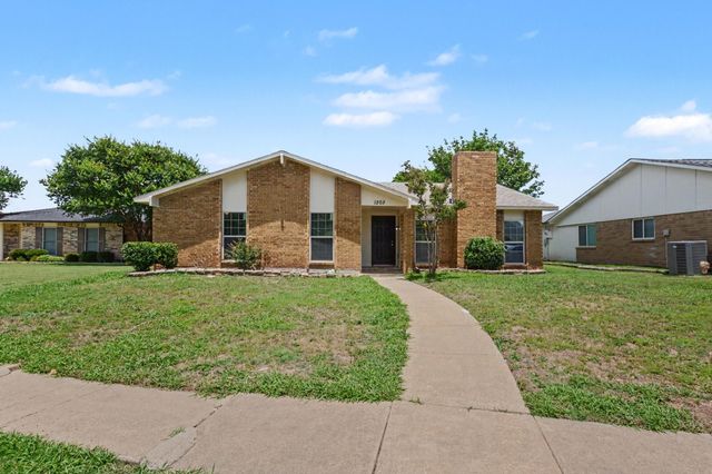 1205 Crestwood Court, Allen, TX 75002