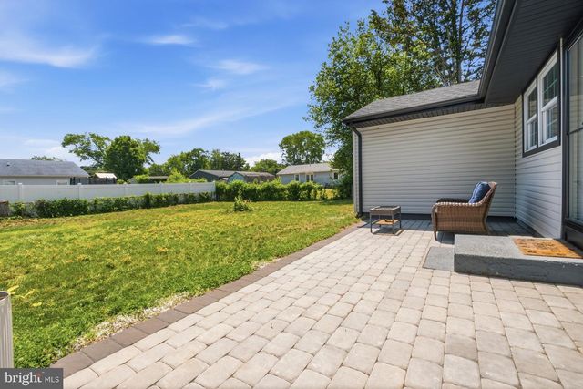 3 STAGECOACH RD, Southampton, NJ 08088