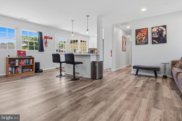 3 STAGECOACH RD, Southampton, NJ 08088