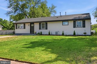 3 STAGECOACH RD, Southampton, NJ 08088