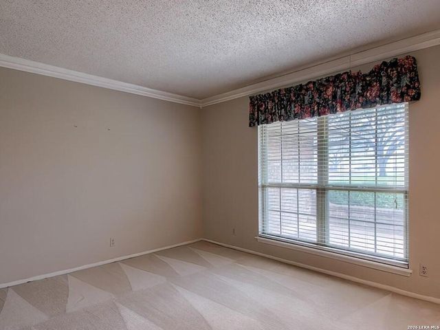 100 Patrick Henry, Schertz, TX 78154