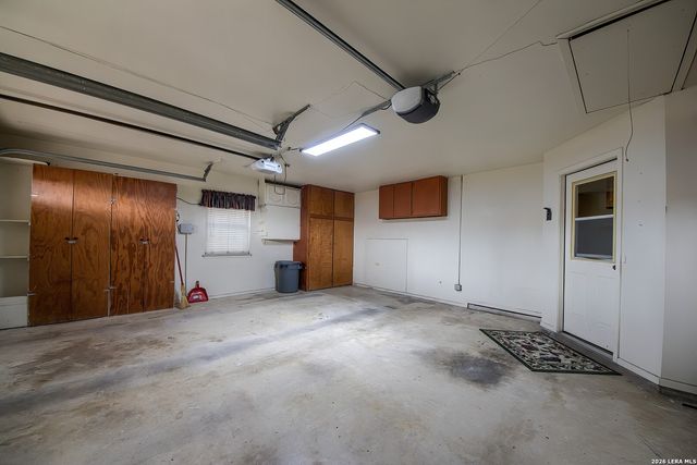 100 Patrick Henry, Schertz, TX 78154