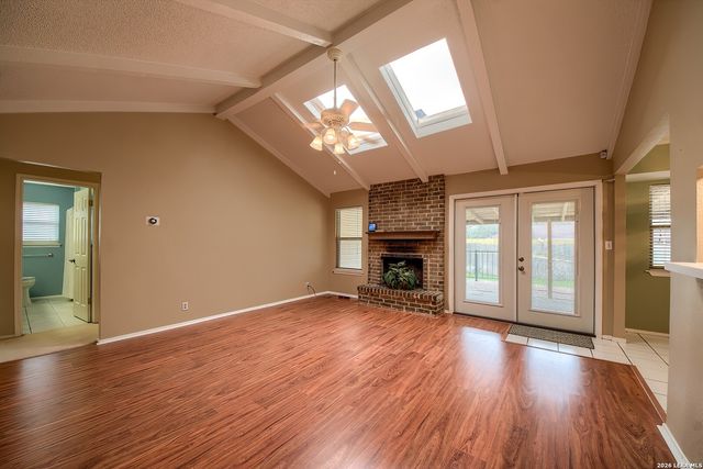 100 Patrick Henry, Schertz, TX 78154