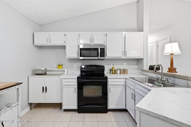 2605 MALIBU Circle, Orange Park, FL 32065