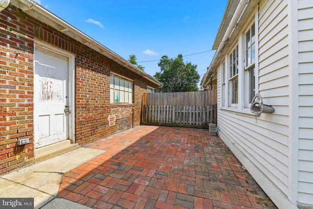 525 MARCH ST, Reading, PA 19607