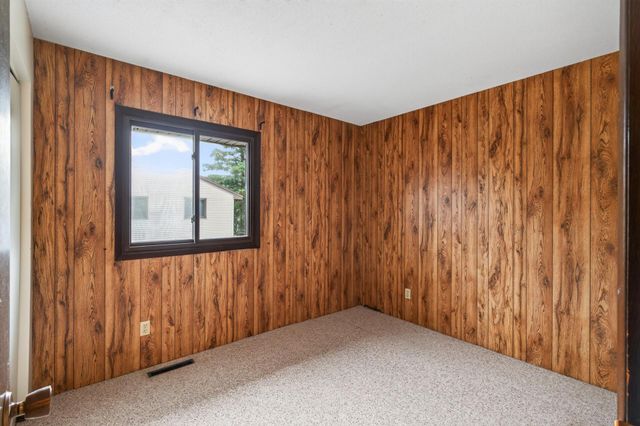 6133 72nd Lane N, Brooklyn Park, MN 55429