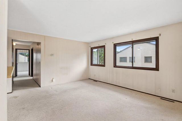 6133 72nd Lane N, Brooklyn Park, MN 55429