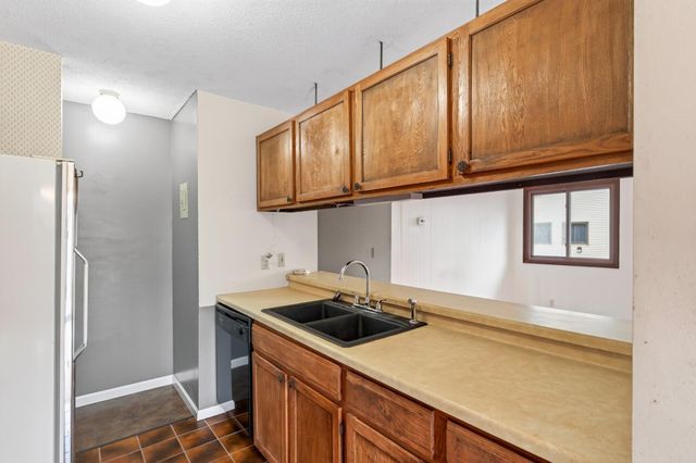 6133 72nd Lane N, Brooklyn Park, MN 55429
