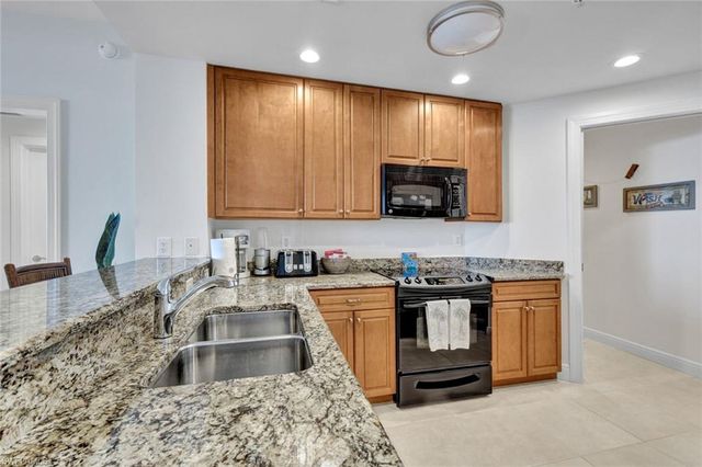 5781 Cape Harbour DR # 505, Cape Coral, FL 33914