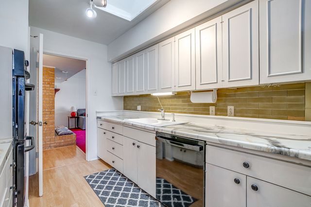 6304 Wakeland Court, Fort Worth, TX 76133